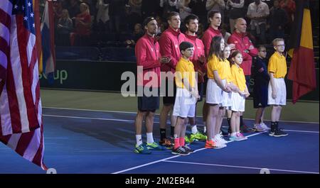 Belgischer Ruben Bemelmans, Joris De Loore, Joran Vliegen, Und Kapitän Johan Van Herck bildete vor einem Tennisspiel zwischen US-Ryan Harrison und belgischem Ruben Bemelmans (ATP 110), dem vierten und letzten Gummi des Viertelfinals der Davis Cup World Group Tennis zwischen USA und Belgien, Sonntag, den 08. April 2018, in Nashville, USA. Das Treffen zum Davis Cup findet vom 6. Bis 8. April statt. BELGA FOTO BENOIT DOPPPAGNE Stockfoto