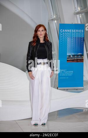 Audrey Fleurot Besuchen Sie beim International Series Festival 1. in Cannes den „Safe“-Fotoanruf | Audrey Fleurot assiste au photocall de Safe“-Anhänger Le 1er Festival international de la série à Cannes. 11/04/2018 Stockfoto