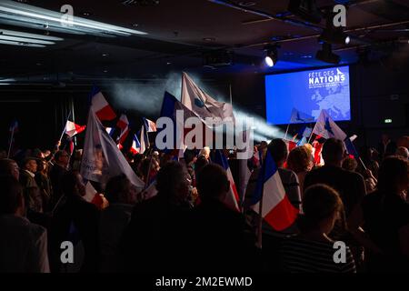 Im Mai 1. marschierte Marine entgegen seinen Gewohnheiten nicht in Paris, sondern ernannte seine Aktivisten in Nizza anlässlich des von der Bewegung Europa der Nationen und Freiheiten (MENL) veranstalteten Treffens. | Pour le 1er Mai Contracirement à ses habitudes, Marine ne défilait pas à Paris, mais à donné rendez vous à ses militants à Nice, à l' occasion de la réunion organisée par le Mouvement Europe des Nations et des libertés (MENL) . 01/05/2018 Stockfoto