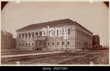 Dartmouth St. und Boylston St. Sides, Bau des McKim Gebäudes, öffentliche Bibliotheken, Gebäudebau, Fassaden, Boston Public Library Stockfoto