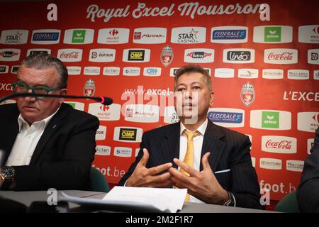 Mouscrons neuer Anteilseigner Thai Pairoj Piempongsant wurde auf einer Pressekonferenz der belgischen Fußballmannschaft Royal Excel Mouscron am Dienstag, den 08. Mai 2018 in Mouscron vorgestellt, um ihren neuen Anteilseigner vorzustellen. BELGA PHOTO VIRGINIE LEFOUR Stockfoto