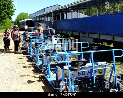 Schienenfahrrad | Vélo Rail (12) Aveyron 13/05/2018 Stockfoto