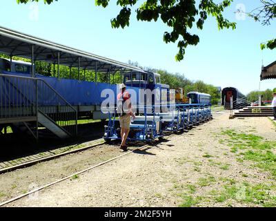 Schienenfahrrad | Vélo Rail (12) Aveyron 13/05/2018 Stockfoto