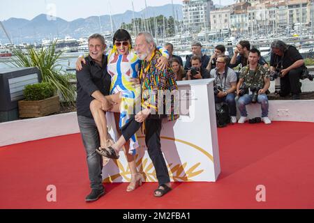 Sergi Lopez, Rossy de Palma und Terry Gilliam nehmen an der Fotokonferenz für den "Mann, der Don Quijote getötet hat" während des 71.. Jährlichen Filmfestivals in Cannes im Palais des Festivals Teil | Sergi Lopez, Rossy de Palma et Terry Gilliam Assistant à la photocall pour le'L'homme qui a tué Don Quichotte' lors du 71ème Festival de Cannes au Palais des Festivals. 19/05/2018 Stockfoto