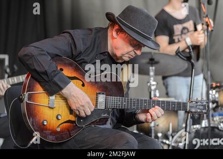 Das Jazz-Wochenende in Brüssel ist ein großartiger Ort. Philippe Catherine Live über den Grand-Place in Brüssel: JMQuinet/Reporter 26/05/2018 Stockfoto