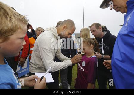 Manchester City Cheftrainer Pep Guardiola wird während des Jugendfußballturniers „Kevin de Bruyne Cup“ für U15 Teams am Samstag, den 02. Juni 2018 in Drongen, Gent, gezeigt. BELGA FOTO NICOLAS MAETERLINCK Stockfoto