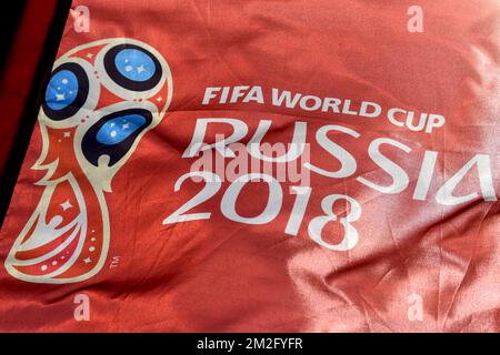 Die Abbildung zeigt Flaggen und Logos vor dem Start der FIFA-Weltmeisterschaft 2018 in Moskau, Russland, Montag, 11. Juni 2018. BELGA FOTO DIRK WAEM Stockfoto