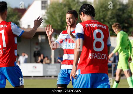 Die Siebe Schrijvers des Clubs feiern nach einem Treffer bei einem freundlichen Spiel, dem ersten der neuen Saison 2018-2019 für Club Brügge, zwischen KFC Heist und Club Brügge, in Heist-Aan-Zee, Freitag, den 22. Juni 2018. BELGA FOTO KURT DESPLENTER Stockfoto