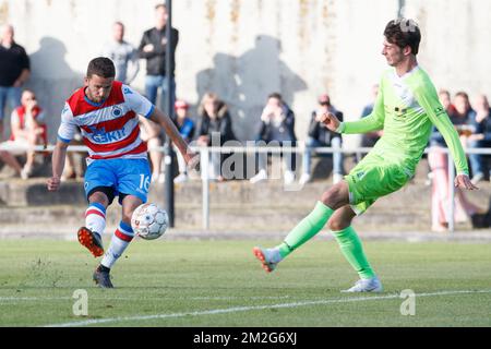 Siebe Schrijvers des Clubs kämpft um den Ball bei einem freundlichen Spiel, dem ersten der neuen Saison 2018-2019 für Club Brügge, zwischen KFC Heist und Club Brügge, in Heist-Aan-Zee, Freitag, den 22. Juni 2018. BELGA FOTO KURT DESPLENTER Stockfoto