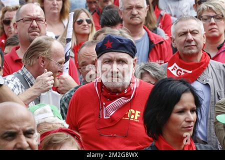 Die Mitglieder der Union beteiligen sich am Montag, den 25. Juni 2018 in Jambes, Namur, an einer Protestaktion der Gewerkschaften FGTB und CSC gegen die Reform der Beschäftigungsförderungsdienste. BELGA FOTO THIERRY ROGE Stockfoto