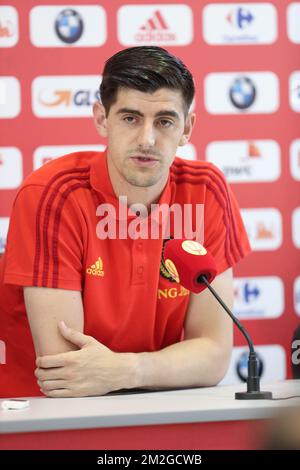 Der belgische Torwart Thibaut Courtois wurde am Freitag, den 29. Juni 2018 auf einer Pressekonferenz der belgischen Fußballnationalmannschaft The Red Devils in Moskau (Russland) gezeigt. Gestern hat sich das Team für die Runde 16 bei der FIFA-Weltmeisterschaft 2018 qualifiziert. Am nächsten Montag treffen sie sich mit Japan. BELGA FOTO BRUNO FAHY Stockfoto