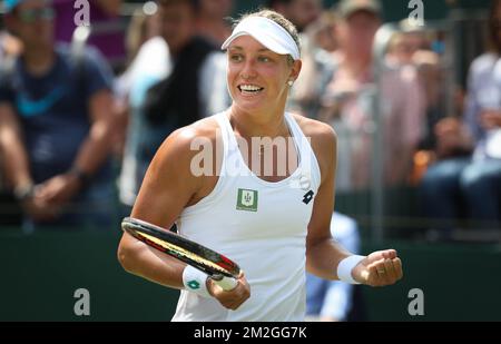 Die belgische Yanina Wickmayer feiert nach dem Gewinn eines Tennisspiels zwischen der belgischen Yanina Wickmayer (WTA 102) und der deutschen Andrea Petkovic (WTA 95) in der zweiten Runde der Damen-Singles beim Grand-Slam-Tennisturnier Wimbledon 2018 im All England Tennis Club im Südwesten Londons, Großbritannien, Mittwoch, 04. Juli 2018 BELGA PHOTO VIRGINIE LEFOUR Stockfoto