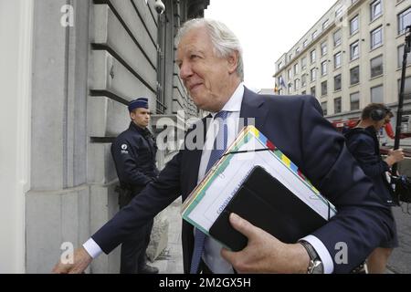 Der Rentenminister Daniel Bacquelaine kommt am Freitag, den 13. Juli 2018, zu einer Tagung des ministerrates der Bundesregierung in Brüssel. BELGA FOTO NICOLAS MAETERLINCK Stockfoto