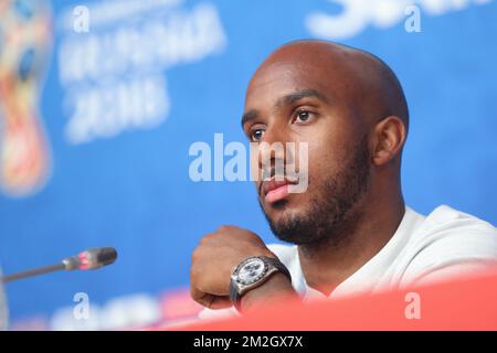 Fabian Delph aus England wurde auf einer Pressekonferenz der englischen Fußballmannschaft am Freitag, den 13. Juli 2018 in Sankt Petersburg (Russland) gezeigt. Am Samstag trifft die belgische Fußballnationalmannschaft die Red Devils England auf dem dritten Platz der FIFA-Weltmeisterschaft 2018. BELGA FOTO BRUNO FAHY Stockfoto