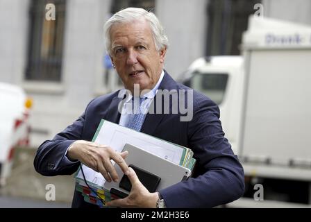 Der Rentenminister Daniel Bacquelaine kommt am Freitag, den 20. Juli 2018, zu einer Tagung des ministerrates der Bundesregierung in Brüssel. BELGA FOTO NICOLAS MAETERLINCK Stockfoto