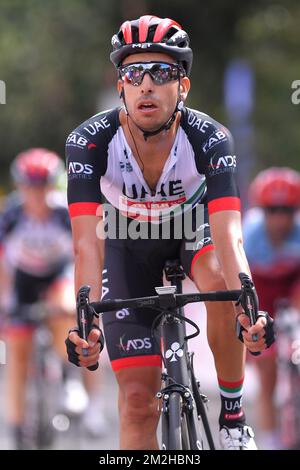 Der italienische Fabio Aru vom Team Emirates der Vereinigten Arabischen Emirate erreicht die dritte Etappe des Radrennens Tour de Wallonie, 169,2 km von Chimay nach La Roche-en-Ardenne, am Montag, den 30. Juli 2018. BELGA FOTO LUC CLAESSEN Stockfoto