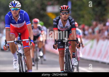 Der italienische Fabio Aru vom Team Emirates der Vereinigten Arabischen Emirate erreicht die dritte Etappe des Radrennens Tour de Wallonie, 169,2 km von Chimay nach La Roche-en-Ardenne, am Montag, den 30. Juli 2018. BELGA FOTO LUC CLAESSEN Stockfoto