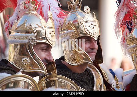 Rüstung und Schwerter | Armures et épées 15/08/2018 Stockfoto