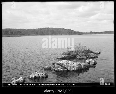 Distribution Department, Low Service Spot Pond Reservoir, ledges, looking northwest, Stoneham, Mass., Oct. 27, 1908 , waterworks, reservoirs water distribution structures, guano Stock Photo