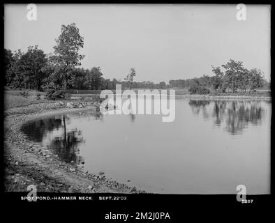 Vertriebsabteilung, Low Service Spot Pond Reservoir, Hammer Neck, Stoneham, Mass., September 22, 1903 , Wasserwerke, Reservoirs, Wasserverteilungsstrukturen Stockfoto