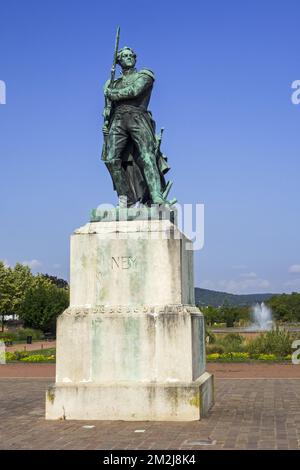 Marechal Ney Monument / Statue von Marshall Ney an der Esplanade in der Stadt Metz, Moselle, Lorraine, Frankreich | Monument au Maréchal Ney à l'Esplanade de Metz, Moselle, Lorraine, Frankreich 28/08/2018 Stockfoto