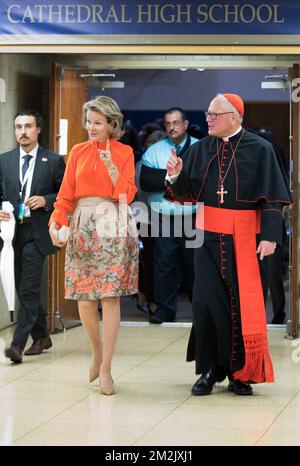 Königin Mathilde von Belgien und Kardinal Timothy Dolan besuchen die Cathedral All Girls High School während der 73.. Sitzung der Generalversammlung der Vereinten Nationen (UNGA 73) in New York City, Vereinigte Staaten von Amerika, Dienstag, den 25. September 2018. BELGA FOTO BENOIT DOPPPAGNE Stockfoto