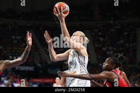 Belgische Cats Ann Wauters kämpft für den Ball während eines Basketballspiels zwischen der belgischen Nationalmannschaft „die belgischen Cats“ und den Vereinigten Staaten, im Halbfinale der FIBA Frauen-Basketball-Weltmeisterschaft am Samstag, den 29. September 2018 in Teneriffa, Spanien. BELGA PHOTO VIRGINIE LEFOUR Stockfoto