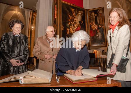 Queen Paola of Belgium signs the golden book during a gala concert of the Queen Paola foundation (Fondation Reine Paola - Stichting Koningin Paola), in Antwerp, Friday 30 November 2018. BELGA PHOTO JONAS ROOSENS Stock Photo