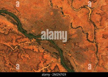 High resolution satellite image of Niamey, the capital of Niger -  contains modified Copernicus Sentinel Data (2022) Stockfoto