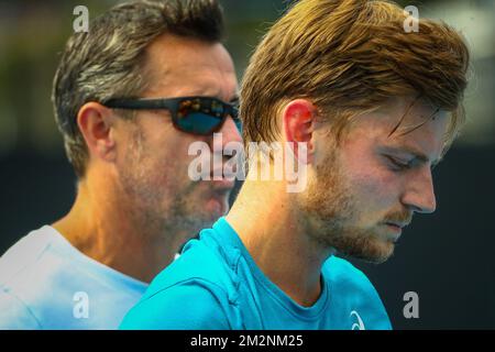 Goffins Coach Thierry Van Cleemput und der belgische David Goffin wurden während eines Trainings auf dem Tennis Grand Slam der „Australian Open“ am Donnerstag, den 10. Januar 2019 in Melbourne, Australien, fotografiert. Der erste Grand Slam der Saison findet vom 14. Bis 27. Januar statt. BELGA FOTO PATRICK HAMILTON Stockfoto