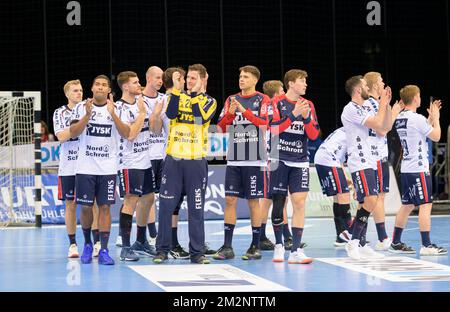 final jubilation FL, left to right Mads Mensah LARSEN (FL), Johannes GOLLA (FL), Simon HALD (FL), goalwart Kevin MOELLER (FL), < Handball 1st Bundesliga, 16th matchday, Bergischer HC (BHC) - SG Flensburg-Handewitt (FL) 18:31, on December 11th, 2022 in Duesseldorf/ Germany. Stock Photo