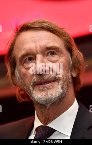 Sir Jim Ratcliffe, Vorsitzender der INEOS-Gruppe, zeigte sich bei der Unterzeichnung eines Investitionspaktes zwischen der Chemiegruppe Ineos und dem Antwerpener Hafen am Dienstag, den 15. Januar 2019 in Antwerpen. BELGA FOTO DIRK WAEM Stockfoto