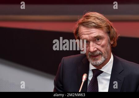 Sir Jim Ratcliffe, Vorsitzender der INEOS-Gruppe, zeigte sich bei der Unterzeichnung eines Investitionspaktes zwischen der Chemiegruppe Ineos und dem Antwerpener Hafen am Dienstag, den 15. Januar 2019 in Antwerpen. BELGA FOTO DIRK WAEM Stockfoto