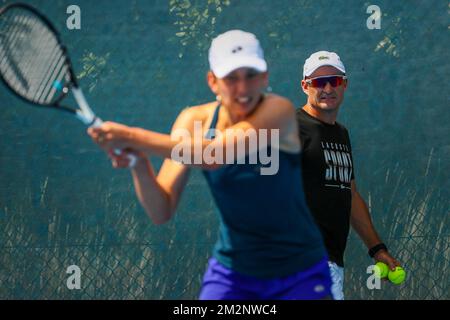 Elise Mertens und ihr Trainer David Taylor bildeten ein Bild während eines Trainings im Vorfeld der Secound-Runde beim Tennis Grand Slam „Australian Open“ am Mittwoch, den 16. Januar 2019 in Melbourne Park, Australien. Der erste Grand Slam der Saison findet vom 14. Bis 27. Januar statt. BELGA FOTO PATRICK HAMILTON Stockfoto