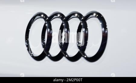 Abbildung zeigt das Audi Logo am Eröffnungstag der Brüsseler Motormesse 97. auf der Brüsseler Expo am Freitag, den 18. Januar 2019 in Brüssel. BELGA FOTO DIRK WAEM Stockfoto