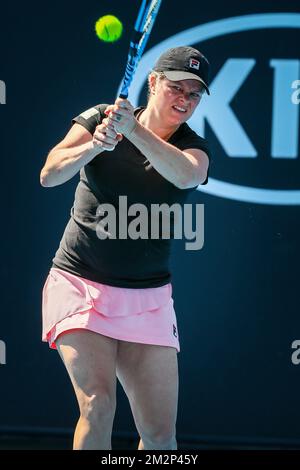 Belgische Kim Clijsters in Aktion bei einer ersten Runde des Women's Legends Doubles Turnements zwischen belgischer Kim Clijsters und chinesischem Na Li und australischer Nicole Bradtke und US Mary Joe Fernandez, auf dem „Australian Open“ Tennis Grand Slam am Mittwoch, den 23. Januar 2019 in Melbourne, Australien. Das Paar Clijsters-Li hat das Spiel gewonnen. BELGA FOTO PATRICK HAMILTON Stockfoto