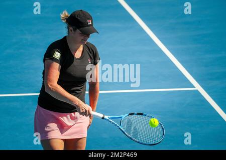 Belgische Kim Clijsters in Aktion bei einer ersten Runde des Women's Legends Doubles Turnements zwischen belgischer Kim Clijsters und chinesischem Na Li und australischer Nicole Bradtke und US Mary Joe Fernandez, auf dem „Australian Open“ Tennis Grand Slam am Mittwoch, den 23. Januar 2019 in Melbourne, Australien. Das Paar Clijsters-Li hat das Spiel gewonnen. BELGA FOTO PATRICK HAMILTON Stockfoto