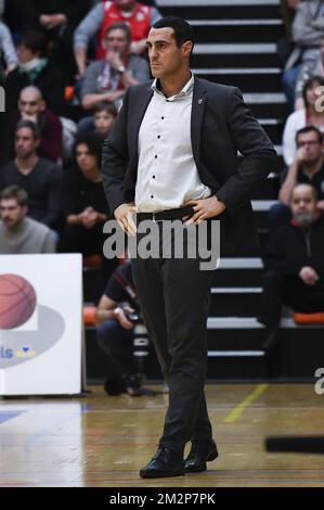 Antwerpens Cheftrainer Roel Moors wurde während des Basketballspiels zwischen Brüssel und Antwerpen Giants, dem Rückspiel des Halbfinales des belgischen Pokalwettbewerbs, am Sonntag, den 27. Januar 2019 in Brüssel gezeigt. BELGA FOTO LAURIE DIEFFEMBACQ Stockfoto