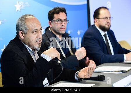 Belgian cultural islamic center secretary Abdellah Jouglaf, Belgian cultural islamic center President Brahim Laytouss and Belgian cultural islamic center Vice-President Nordine Taouil pictured during a press conference to present the new association called the Belgian cultural islamic center (centre culturel islamique de Belgique - Cultureel Islamitisch Centrum van Belgie), to manage the Great Mosque of Brussels, Wednesday 27 February 2019. BELGA PHOTO LAURIE DIEFFEMBACQ Stockfoto