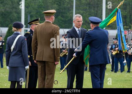 NATO-Generalsekretär Jens Stoltenberg (C), Foto während einer Zeremonie zur Ernennung des neuen Obersten Alliierten Befehlshabers Europa (SACEUR) im Shape (Oberstes Hauptquartier der Alliierten Mächte) in Casteau, Soignies, Freitag, den 03. Mai 2019. BELGA FOTO NICOLAS MAETERLINCK Stockfoto