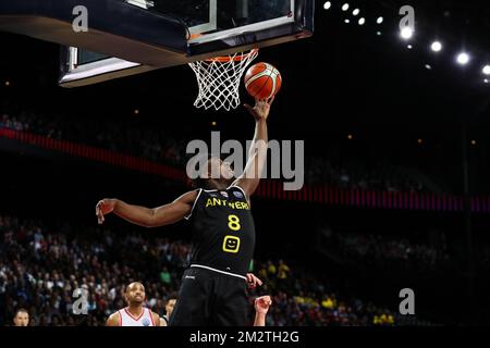 Antwerpens Jae'sean Tate trifft während eines Basketballspiels zwischen den Antwerpen Giants und der deutschen Mannschaft Brose Bamberg, dem Spiel um den dritten Platz der „Final Four“ des Männer Champions League Basketballwettbewerbs, Sonntag, den 05. Mai 2019 in Antwerpen. BELGA FOTO DAVID PINTENS Stockfoto