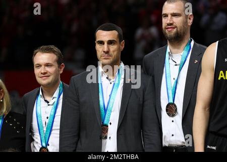 Antwerp's Head Coach Roel Moors and staff pictured with the bronze medal after winning a basketball match between Antwerp Giants and German team Brose Bamberg, the match for the third place of the 'Final Four' of the men's Champions League basketball competition, Sunday 05 May 2019 in Antwerp. BELGA PHOTO DAVID PINTENS Stock Photo