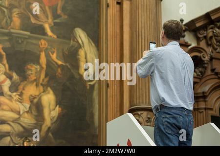 Abbildung zeigt die Präsentation der Ausstellung „Meesters in situ“ (flämische Meister in situ - Maitres Flamands in situ) in der Kirche Sint-Martinus in Aalst (Alost), Freitag, den 31. Mai 2019. BELGA FOTO JAMES ARTHUR GEKIERE Stockfoto