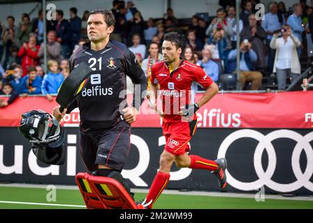 Belgium's goalkeeper Vincent Vanasch and Belgium's Simon Gougnard as they arrive for a field hockey game between Belgium's national team Red Lions and Australia, Wednesday 19 June 2019 in Wilrijk, Antwerp, game 13/14 of the men's FIH Pro League competition. BELGA PHOTO LUC CLAESSEN Stock Photo