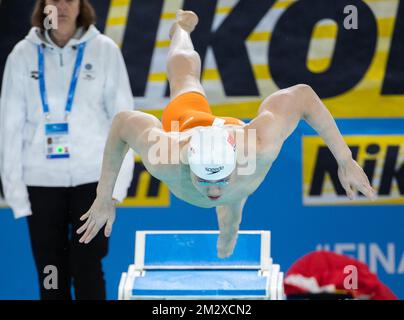 Melbourne, Australien. 14.. Dezember 2022. Qin Haiyang aus China tritt beim Halbfinale der Männer 100m beim FINA World Swimming Championships 16. (25m) 2022 in Melbourne, Australien, am 14. Dezember 2022 an. Kredit: Hu Jingchen/Xinhua/Alamy Live News Stockfoto