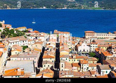 Blick auf Portoferraio von Forte Falcone, Elba, Toskana, Italien Stockfoto