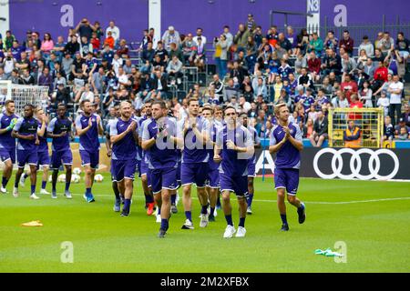 Frank Boeckx, Torwart von Anderlecht, und Sven Kums von Anderlecht, die am Sonntag, den 14. Juli 2019, am Fantag der Fußballmannschaft RSC Anderlecht in Anderlecht, Brüssel, fotografiert wurden. BELGA FOTO NICOLAS MAETERLINCK Stockfoto