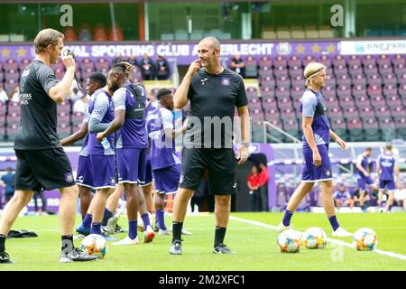 Anderlecht's head coach Simon Davies pictured during the fan day of soccer team RSC Anderlecht, Sunday 14 July 2019 in Anderlecht, Brussels. BELGA PHOTO NICOLAS MAETERLINCK Stock Photo