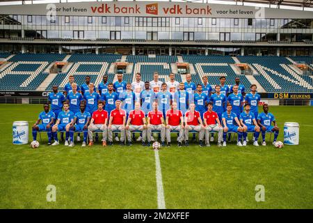 Bis L-R; 14 Gents Alessio Castro Montes; 16 Gents Jonathan David; 06 Gents Elisha Owusu; 08 Gents Vadis Odjidja-Ofoe; 26 Gents Torwart Colin Coosemans; 01 02 Gents Torwart Thomas Kamki; 20 31 Gents Torwart Arninsas Yuzus; Gent's Soualkeeper, Ginsa Yuzus, 09 Gari Kubi Kubi, Gent Kubi Kubi Kubi, Gent Kubi Kubi Kubi, Gent Kubi Kubi, Gent Kubi Kubi, Ginsk, G 28 Gents Mamadou Sylla; (mittlere L-R); 44 Gents Andy Esiti; 04 Gents Sigurd Rosted; 03 Gents Eric Smith; 13 Gents Giorgi Kvilitaia; 23 Gents Mikael Lustig; 17 Gents Ibrahima Cisse; 07 76 Gents Roman Yaremchuk; 32 Gent's Giorgi Kvilitaia; Gent's andrietti; Gent's Gent' franstun; Gor' Gent' Gent' Gent' gotte gotte gotte gotte gotte, 33; gotte, gotte, Gent Stockfoto