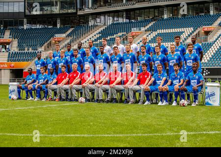 Bis L-R; 14 Gents Alessio Castro Montes; 16 Gents Jonathan David; 06 Gents Elisha Owusu; 08 Gents Vadis Odjidja-Ofoe; 26 Gents Torwart Colin Coosemans; 01 02 Gents Torwart Thomas Kamki; 20 31 Gents Torwart Arninsas Yuzus; Gent's Soualkeeper, Ginsa Yuzus, 09 Gari Kubi Kubi, Gent Kubi Kubi Kubi, Gent Kubi Kubi Kubi, Gent Kubi Kubi, Gent Kubi Kubi, Ginsk, G 28 Gents Mamadou Sylla; (mittlere L-R); 44 Gents Andy Esiti; 04 Gents Sigurd Rosted; 03 Gents Eric Smith; 13 Gents Giorgi Kvilitaia; 23 Gents Mikael Lustig; 17 Gents Ibrahima Cisse; 07 76 Gents Roman Yaremchuk; 32 Gent's Giorgi Kvilitaia; Gent's andrietti; Gent's Gent' franstun; Gor' Gent' Gent' Gent' gotte gotte gotte gotte gotte, 33; gotte, gotte, Gent Stockfoto